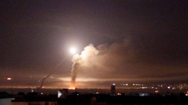 صورة قديمة تتداول حديثاً على أنها في حلب السورية بعد مهاجمة مقاتلات الاحتلال اهدافاً هناك