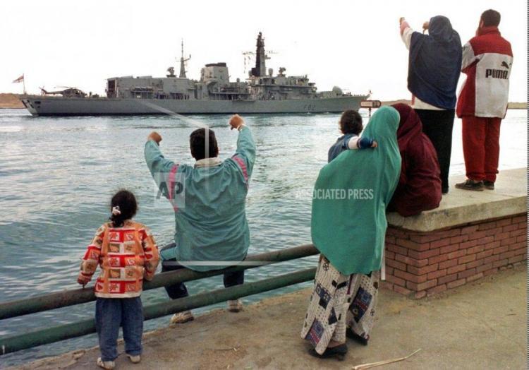 ربط خاطئ:صورة عبور مدمرة إسرائيلية عبر قناة السويس قديمة ربط خاطئ:صورة عبور مدمرة إسرائيلية عبر قناة السويس قديمة