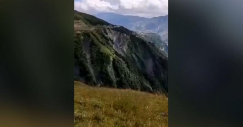 فيديو قديم لتحطم مروحية إنقاذ في جورجيا يُتداول على أنه لحادثة سقوط طائرة الرئيس الإيراني