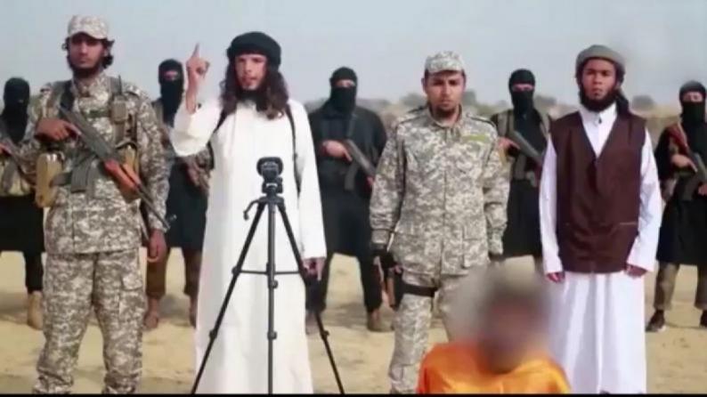فيديو قديم لإعدام أحد كوادر حركة "حماس" على يد تنظيم الدولة الإسلامية "داعش" يُتداول على أنه حديث فيديو قديم لإعدام أحد كوادر حركة "حماس" على يد تنظيم الدولة الإسلامية "داعش" يُتداول على أنه حديث